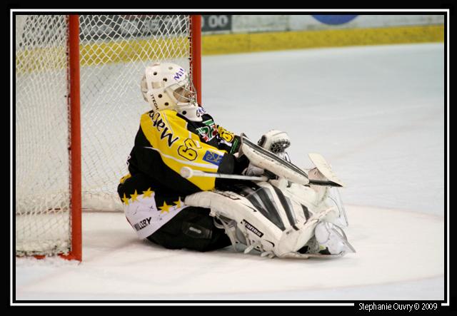 Rouen 3 - 4 Grenoble 