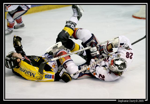 Rouen 3 - 4 Grenoble 