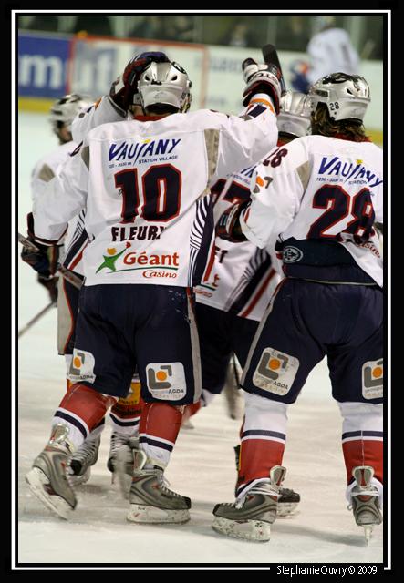Rouen 3 - 4 Grenoble 