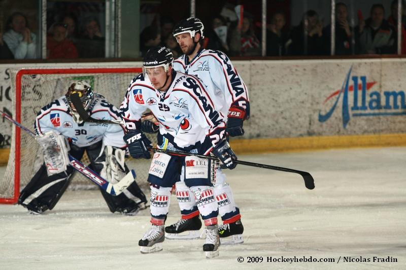 Briançon  5 - 3 Angers 