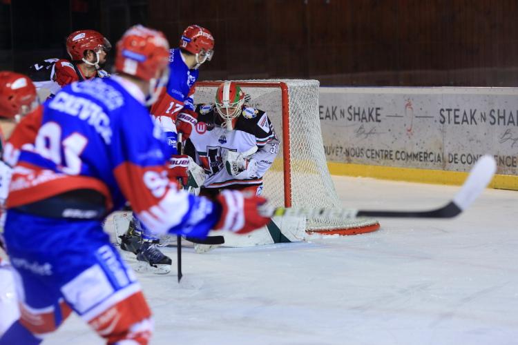 Lyon 4 - 3 Anglet