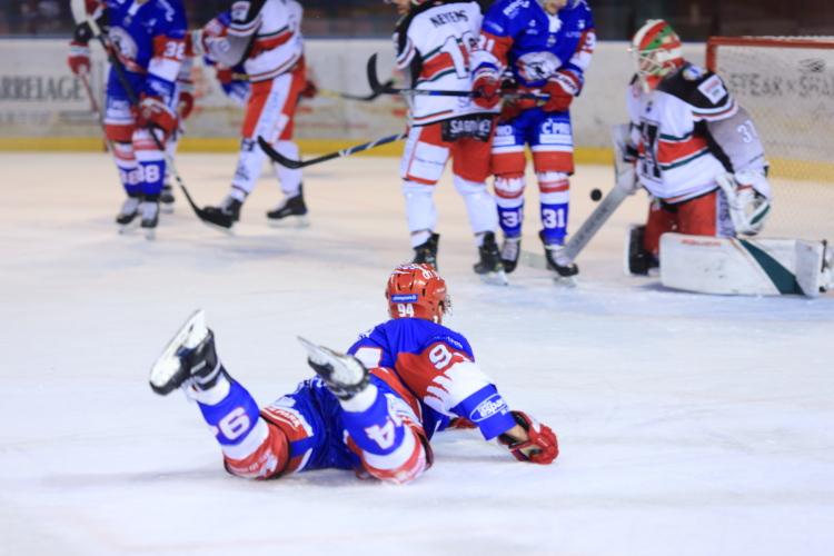 Lyon 4 - 3 Anglet