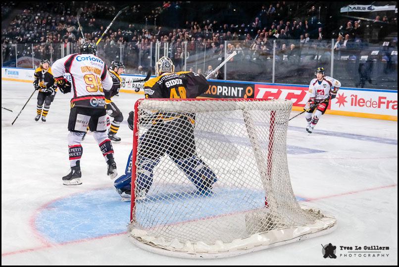Amiens  4 - 1 Strasbourg 