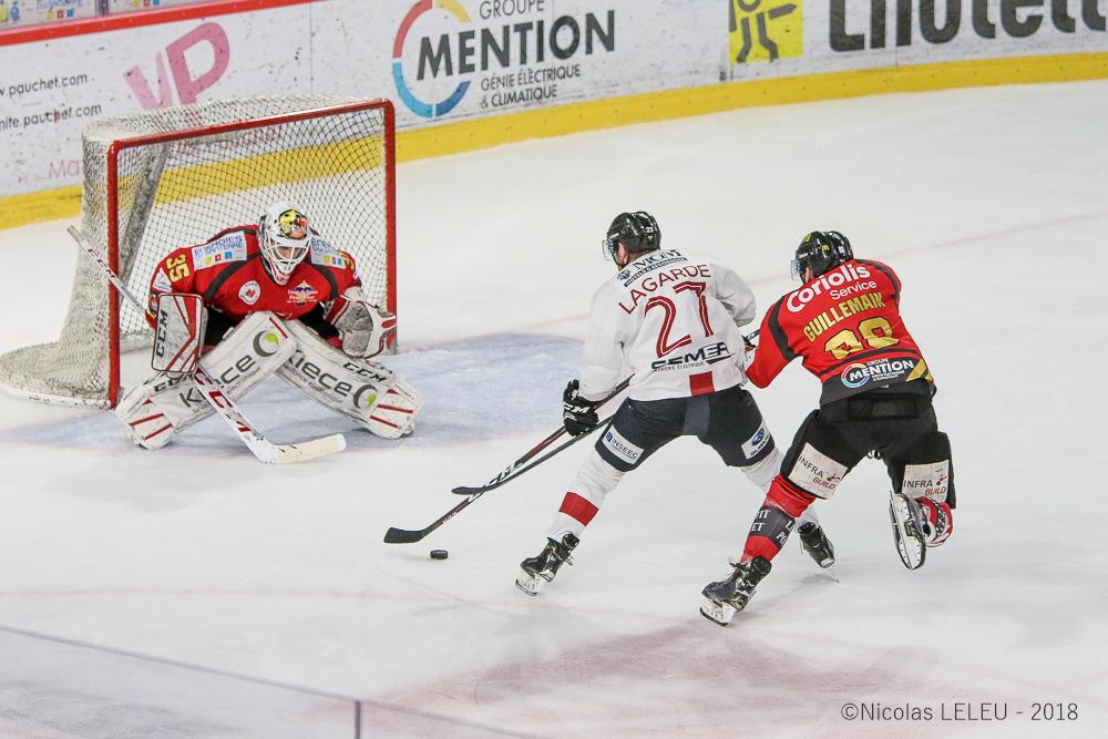 Amiens  4 - 1 Chamonix 