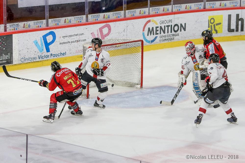 Amiens  4 - 1 Chamonix 