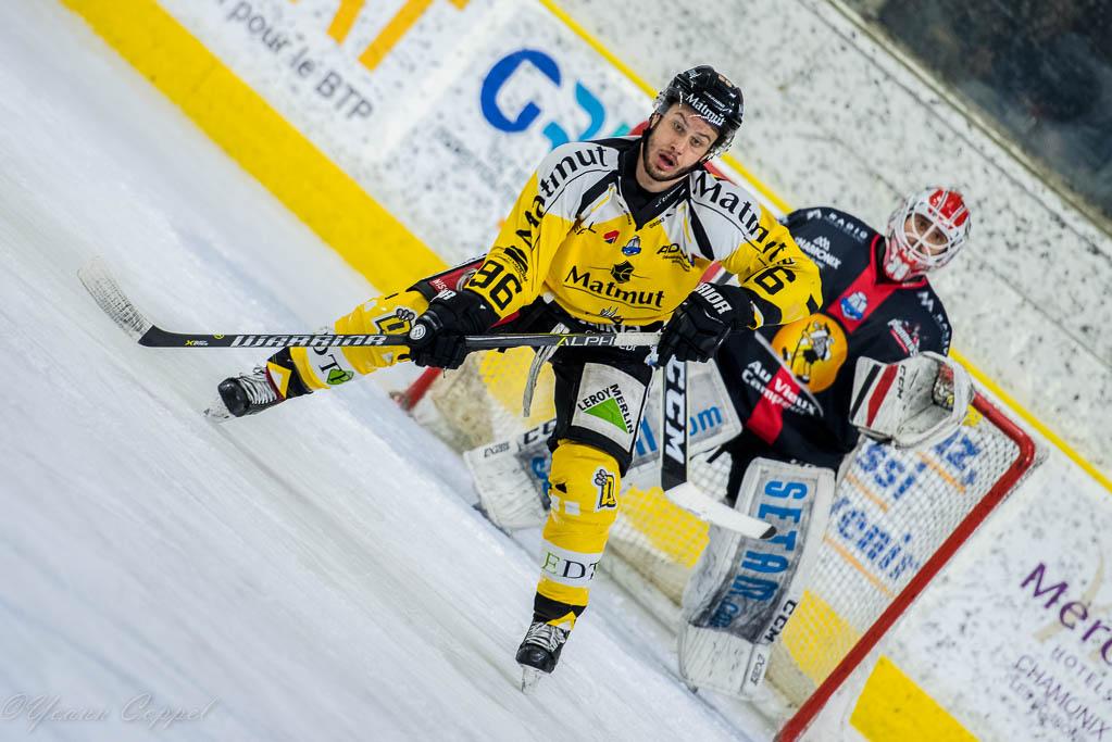 Chamonix  2 - 3 Rouen
