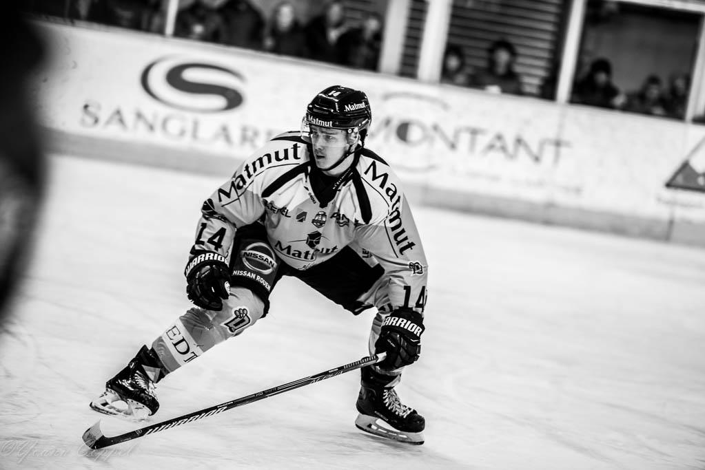 Chamonix  2 - 3 Rouen