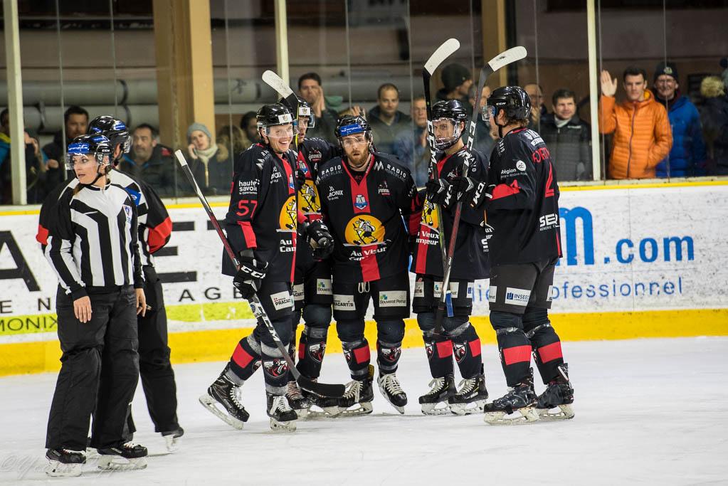 Chamonix  2 - 3 Rouen