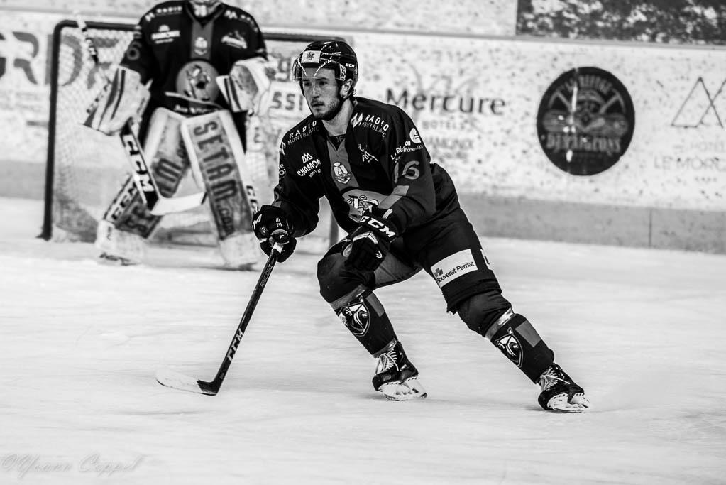 Chamonix  2 - 3 Rouen