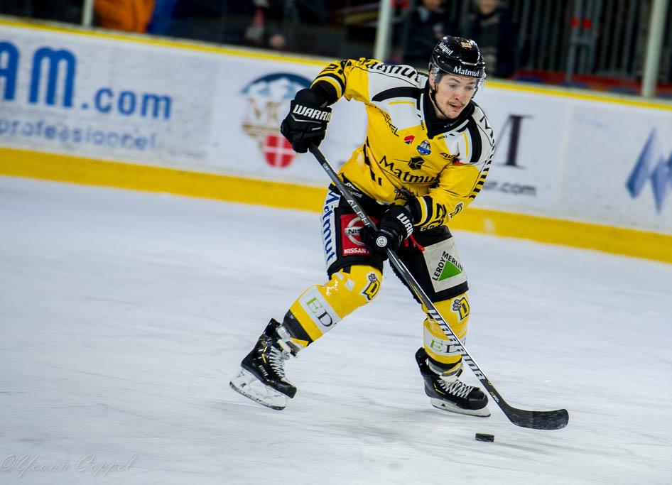 Chamonix  2 - 3 Rouen