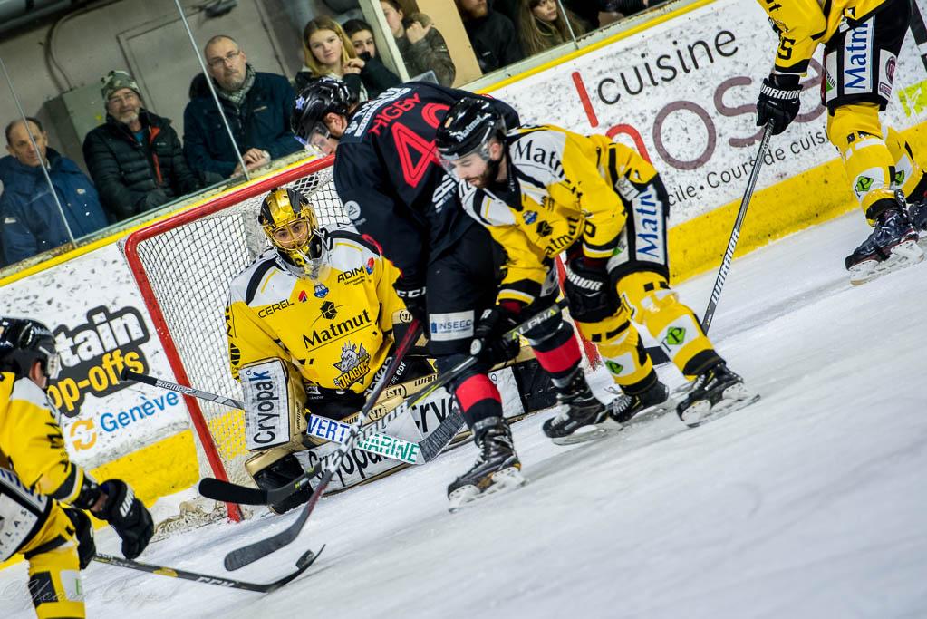 Chamonix  2 - 3 Rouen