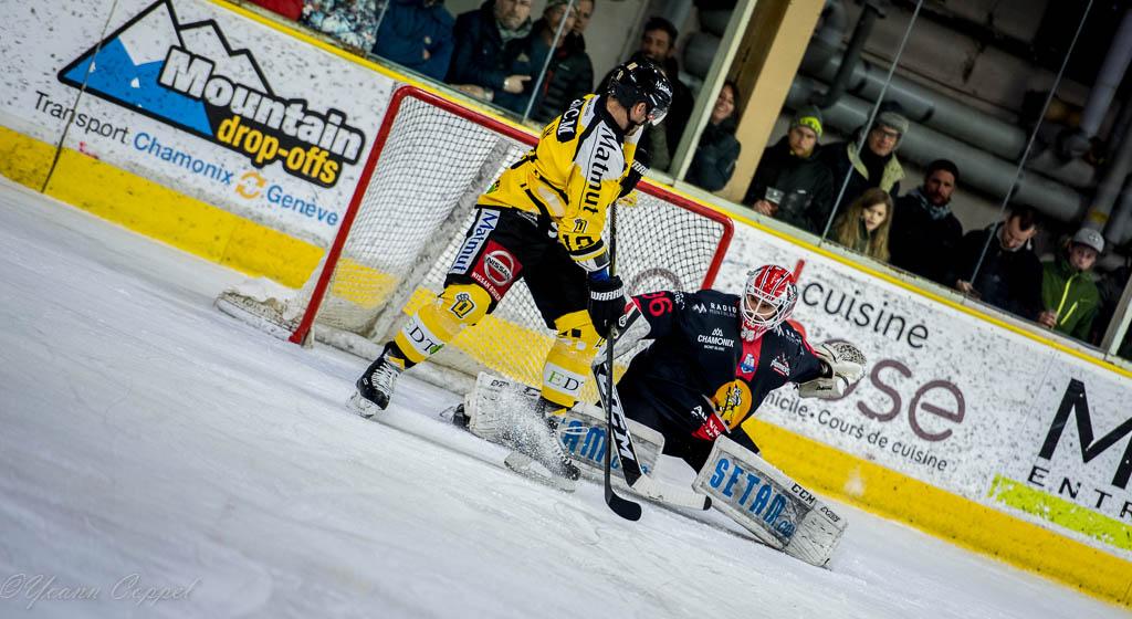 Chamonix  2 - 3 Rouen