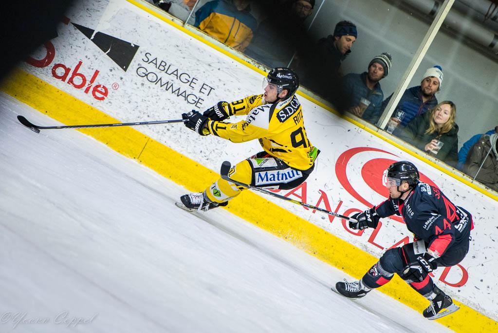 Chamonix  2 - 3 Rouen