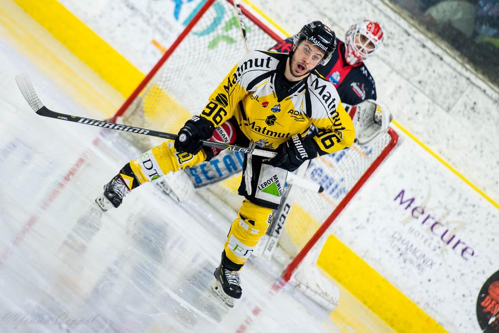 Chamonix  2 - 3 Rouen