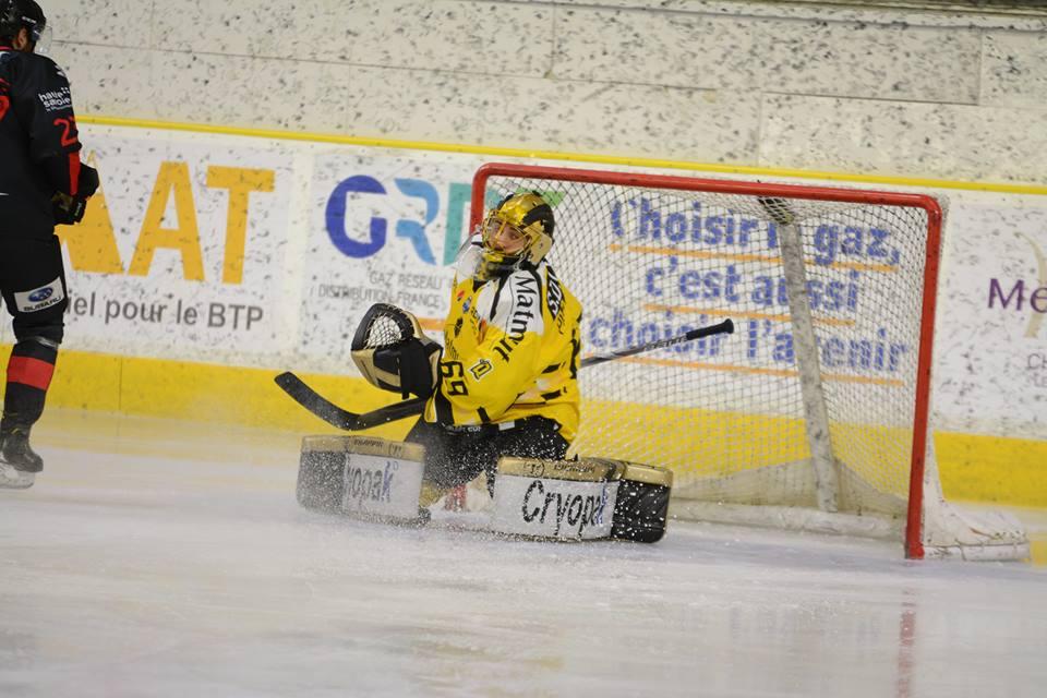 Chamonix  2 - 3 Rouen