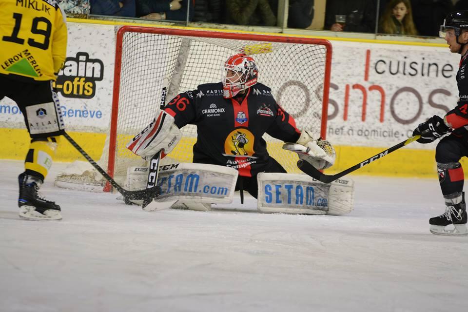 Chamonix  2 - 3 Rouen