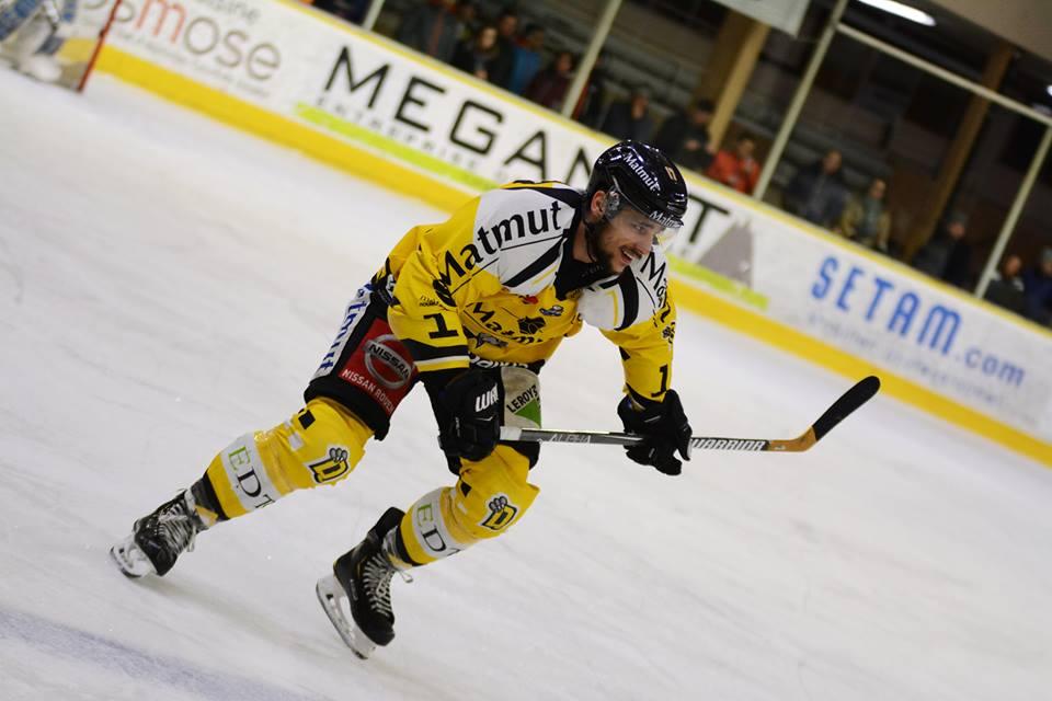 Chamonix  0 - 4 Rouen