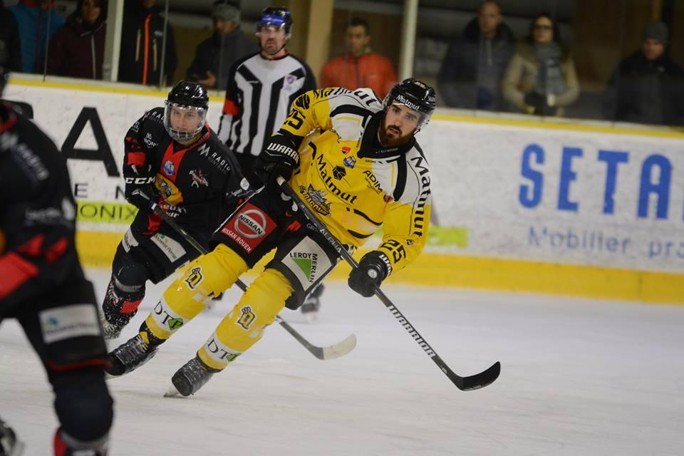 Chamonix  0 - 4 Rouen