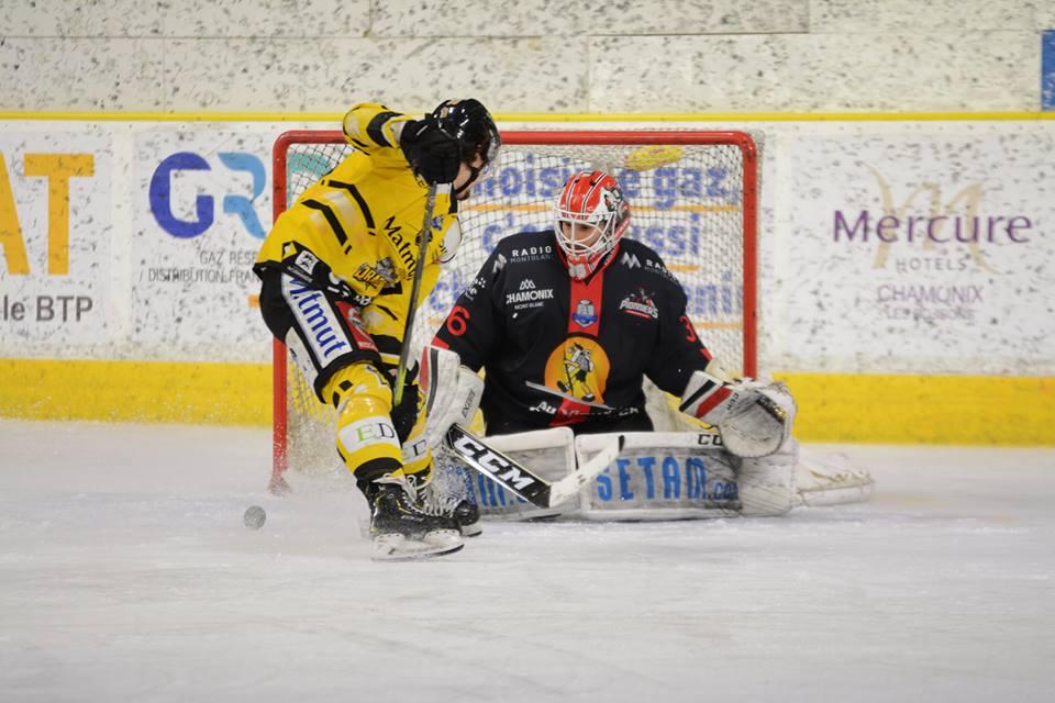 Chamonix  0 - 4 Rouen