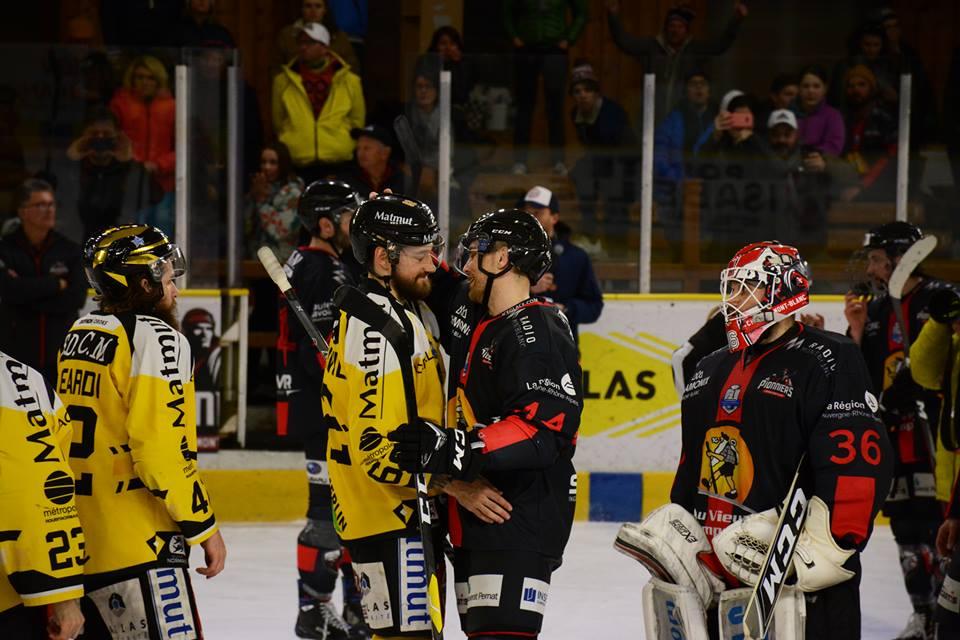 Chamonix  0 - 4 Rouen