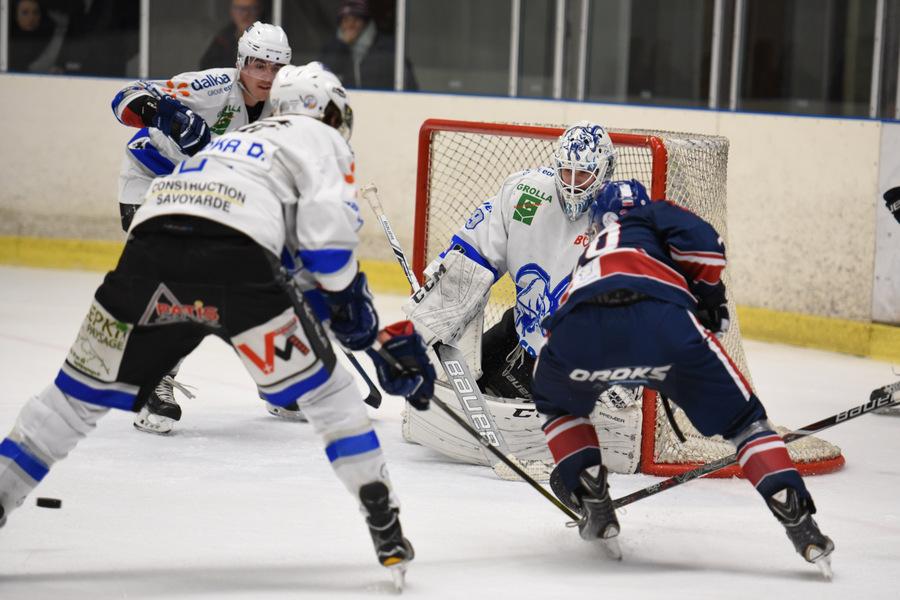 Wasquehal Lille 1 - 2 Courchevel-Méribel-Pralognan