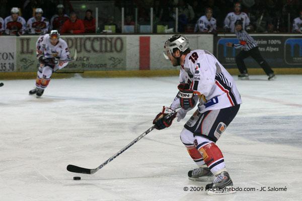 Briançon  0 - 3 Grenoble 
