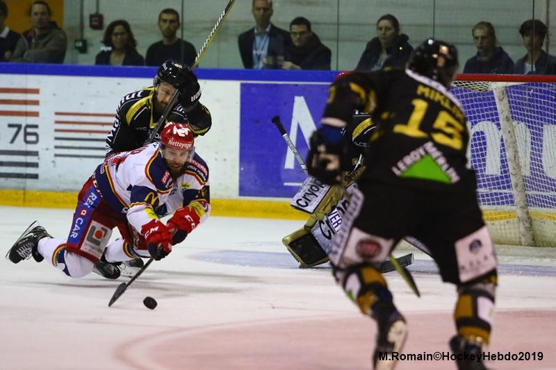 Rouen 2 - 3 Grenoble 