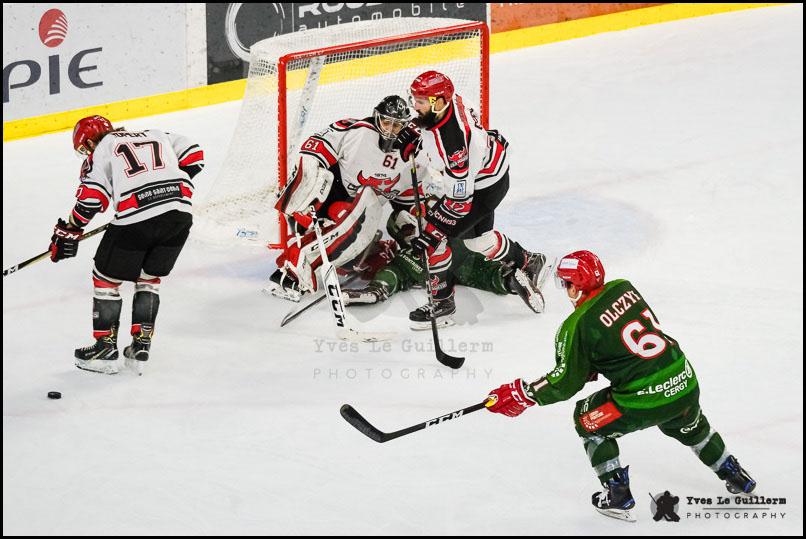 Cergy-Pontoise 0 - 4 Neuilly/Marne