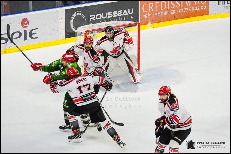 Cergy-Pontoise 0 - 4 Neuilly/Marne