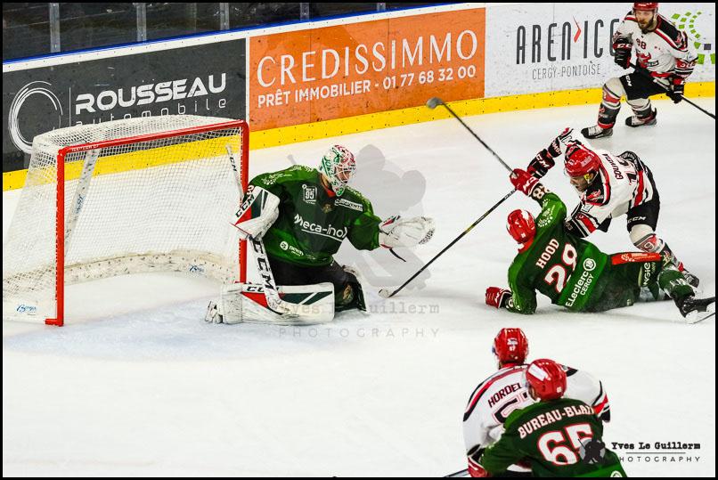 Cergy-Pontoise 0 - 4 Neuilly/Marne
