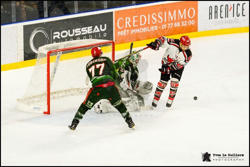 Cergy-Pontoise 0 - 4 Neuilly/Marne