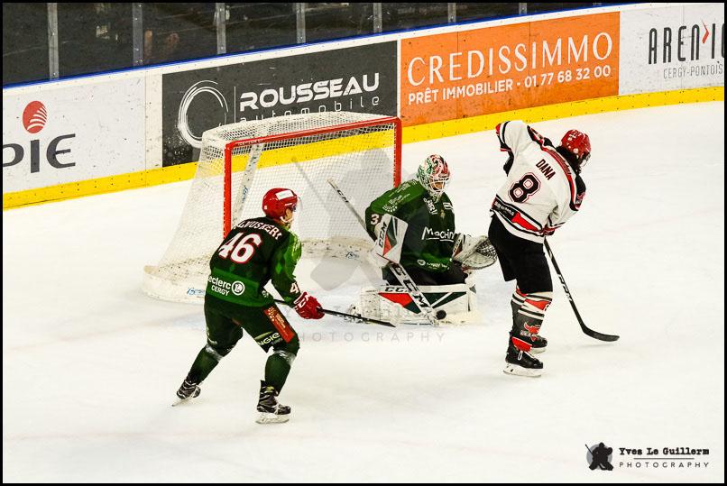Cergy-Pontoise 0 - 4 Neuilly/Marne