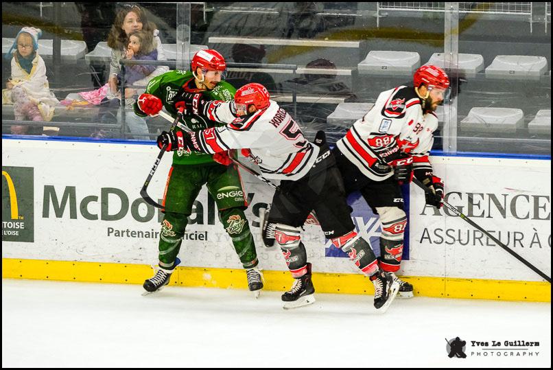 Cergy-Pontoise 0 - 4 Neuilly/Marne