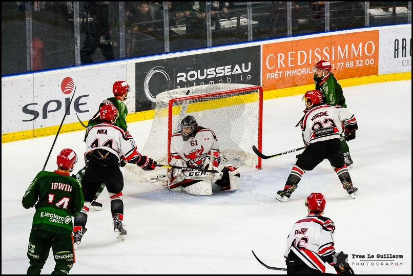 Cergy-Pontoise 0 - 4 Neuilly/Marne