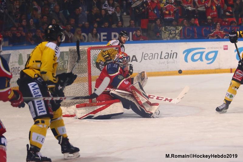 Grenoble  4 - 1 Rouen