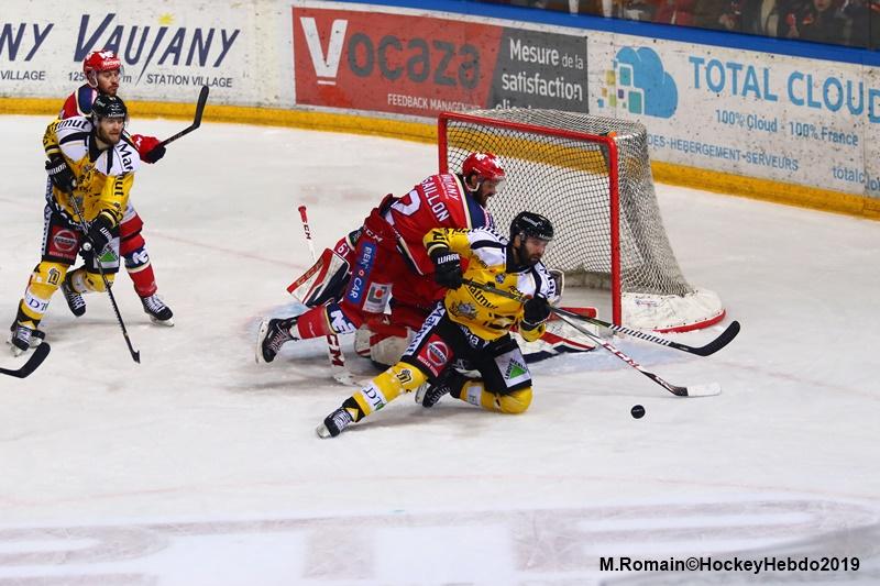 Grenoble  4 - 1 Rouen