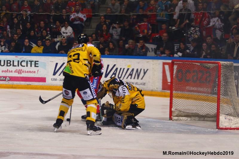 Grenoble  4 - 1 Rouen