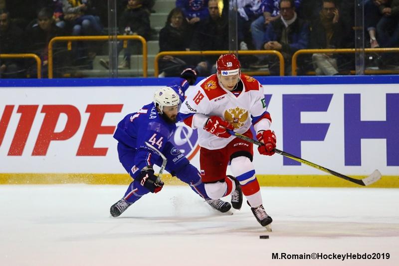 France 1 - 4 Russia