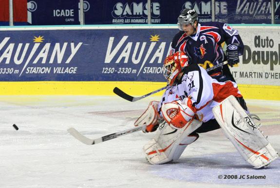 Grenoble  5 - 3 Tours 