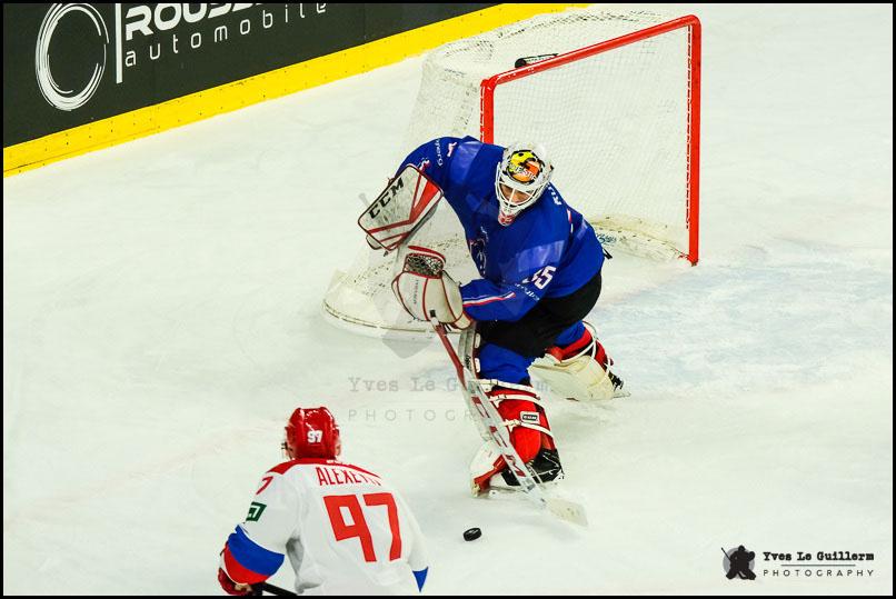 France 0 - 2 Russia