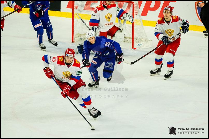 France 0 - 2 Russia