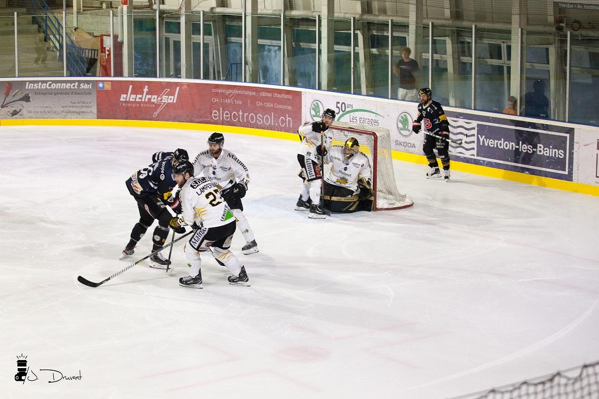 Fribourg 2 - 3 Rouen