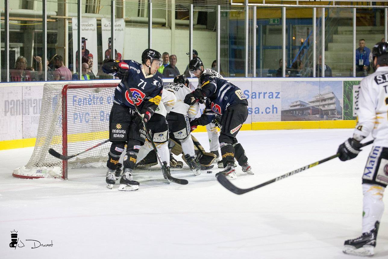 Fribourg 2 - 3 Rouen