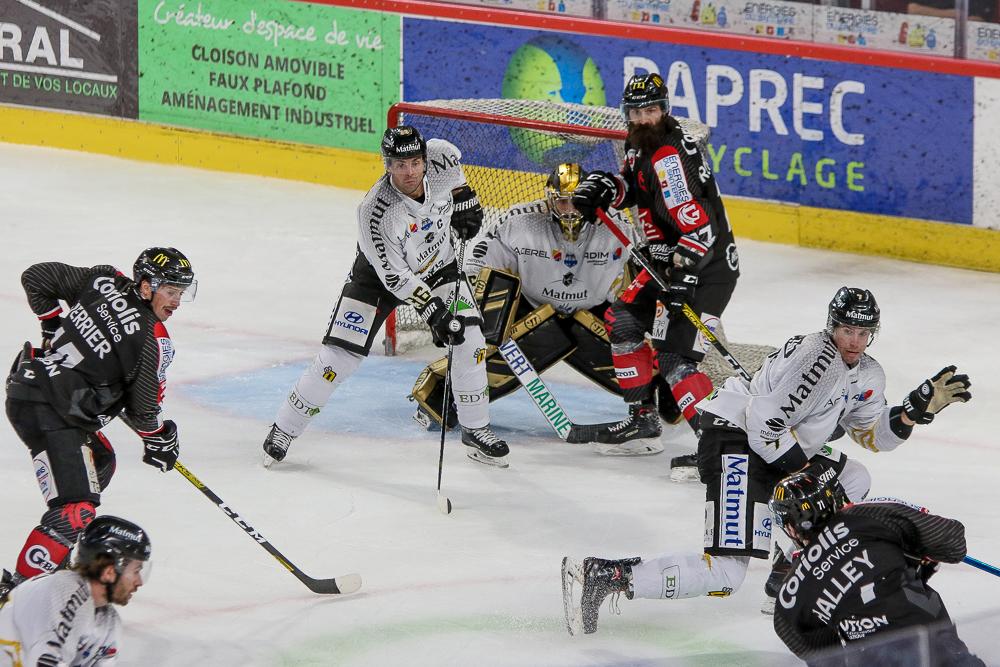 Amiens  2 - 3 Rouen