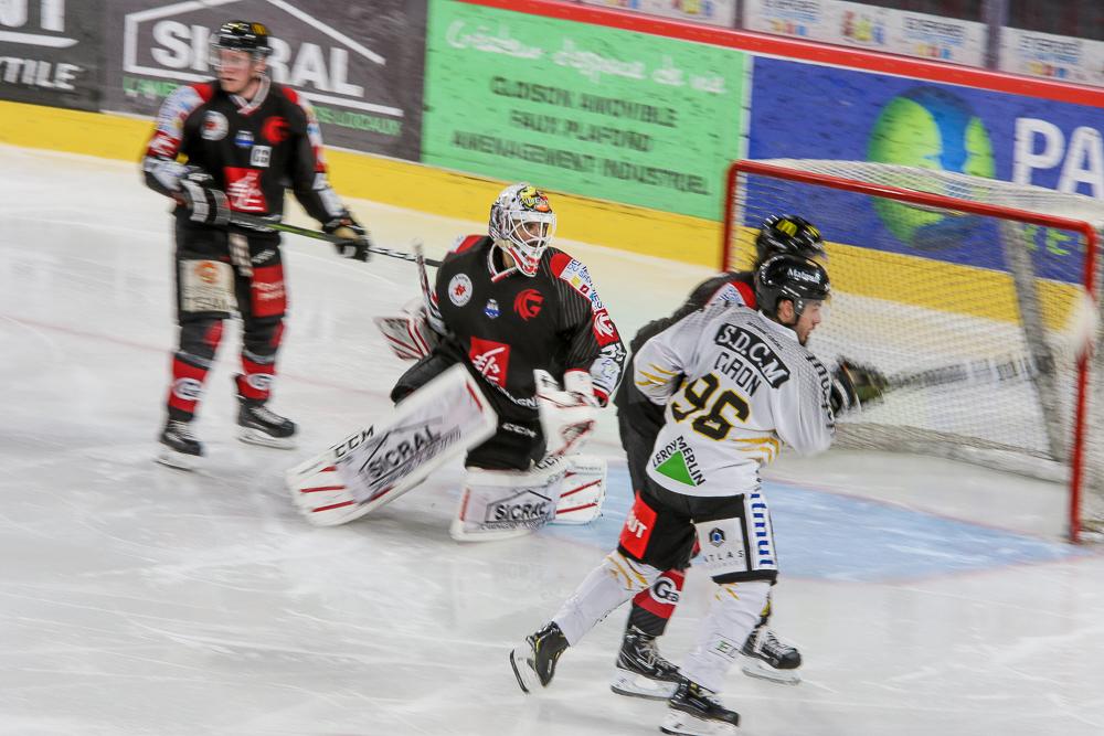 Amiens  2 - 3 Rouen