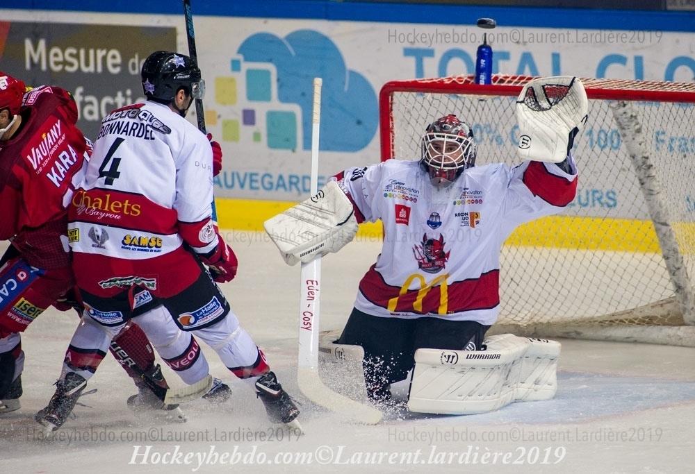 Grenoble  9 - 5 Briançon 