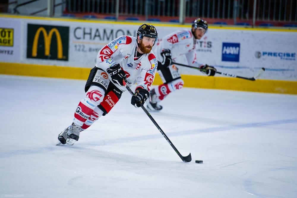 Chamonix  4 - 3 Amiens 