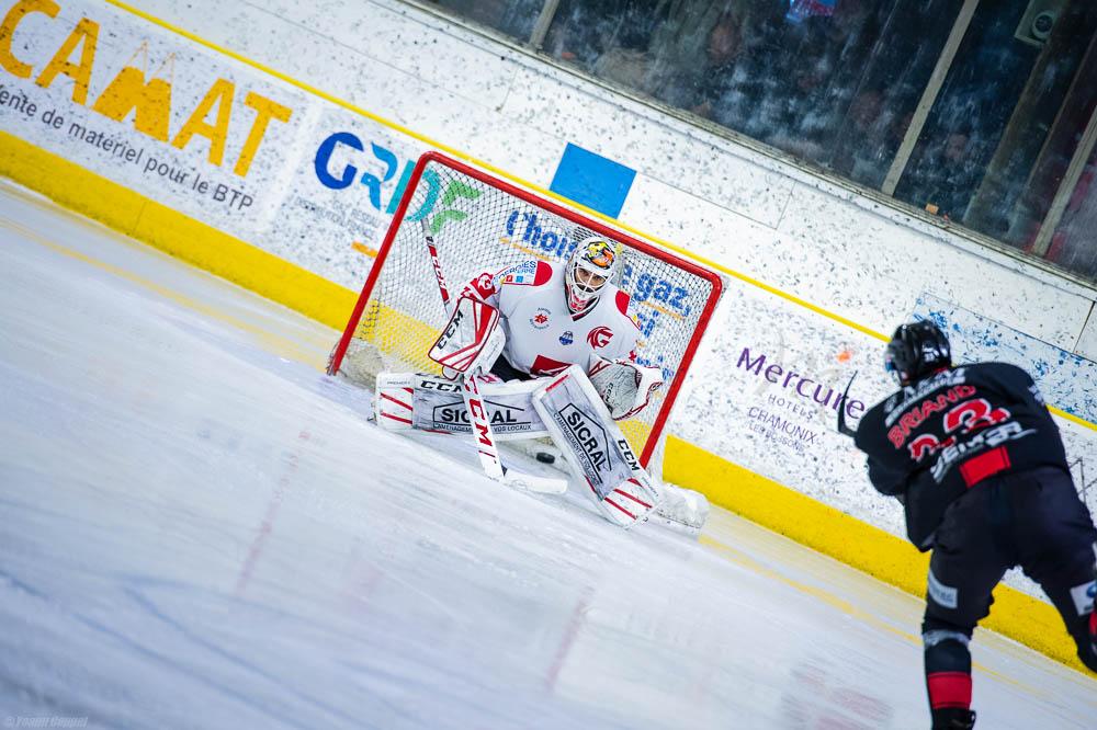 Chamonix  4 - 3 Amiens 