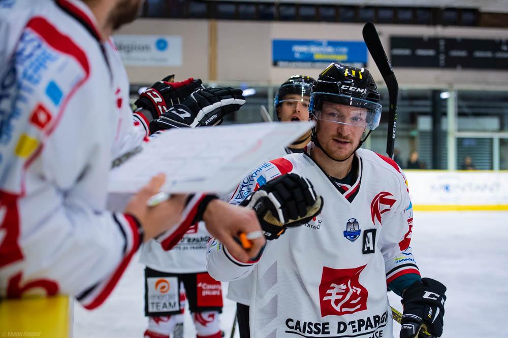 Chamonix  4 - 3 Amiens 