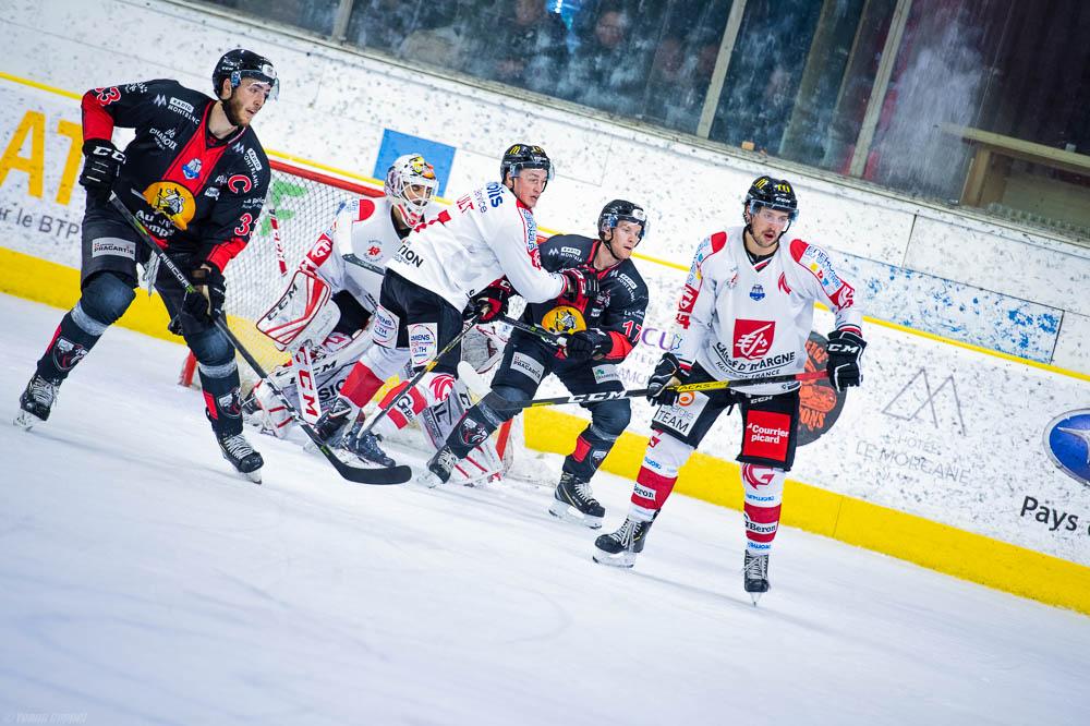 Chamonix  4 - 3 Amiens 
